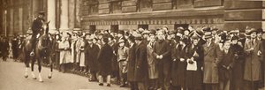 Op zoek naar nieuws van Koning Edward, 3 december 1936 door Unbekannt