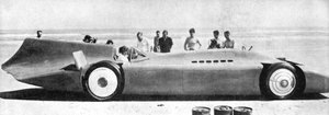 Sir Malcolm Campbell 1885-1948 in Bluebird, Daytona Beach, Florida, 7 maart 1935, 1936 door Unbekannt