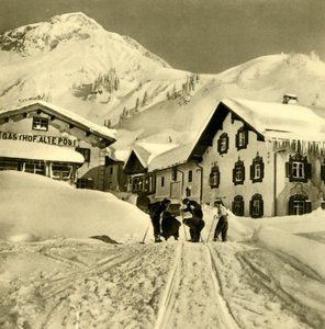 Skiërs in Stuben am Arlberg, Vorarlberg, Oostenrijk, c1935
