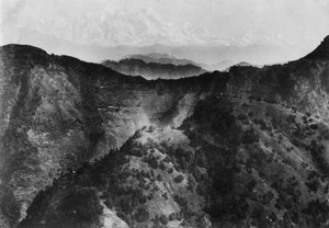 Sneeuw op de Himalaya, genomen vanuit Chakrata, 1917 door Unbekannt