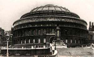 Zuidelijke ingang van de Royal Albert Hall, Londen, begin 20e eeuw door Unbekannt
