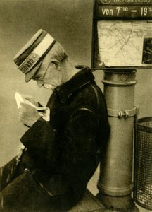 Straatscène, Wenen, Oostenrijk, ca. 1935 door Unbekannt