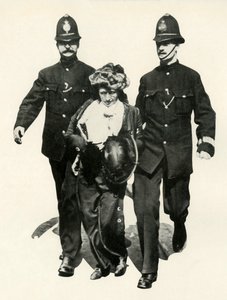 Suffragette wordt gearresteerd