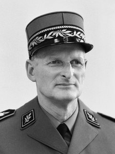 Zwitserland Hans Senn Militair door Unbekannt