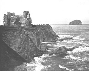 Tantallon Castle, Berwickshire door Unbekannt