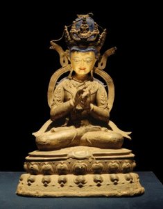 Tathagata Vairocana / Beeldhouwwerk, 1300 n. Chr. door Unbekannt