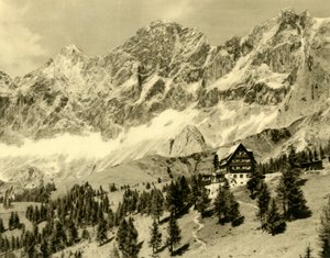De Austriahütte en de Dachstein, Stiermarken, Oostenrijk, c1935 door Unbekannt