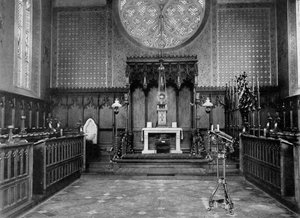 Het Koor, Katholieke Apostolische Kerk, Albury Park, Surrey, 1904 door Unbekannt