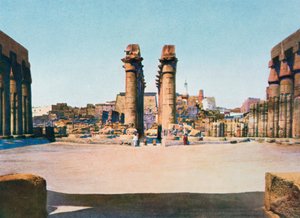 De zuilengang van Amenhotep III, Tempel van Luxor, Egypte door Unbekannt