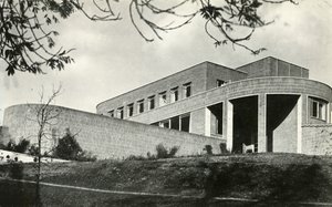 De Hedendaagse Idioom Bakstenen Huis in Hampstead, Londen, 1941 door Unbekannt