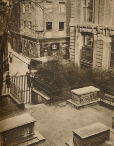 The Coopers Arms vanuit het kerkhof van St. Olaves, Silver Street