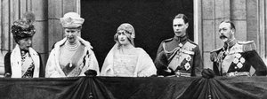 De hertog en hertogin van York in Buckingham Palace na hun huwelijk, april 1923 door Unbekannt