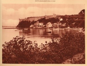 Het fort, Sainte-Margueritte, 1930 door Unbekannt