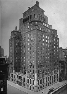 Het Gebouw van de Broederschapsclubs, New York City, 1924 door Unbekannt