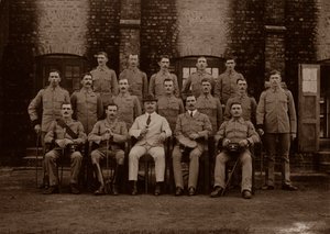 De garnizoenpolitie van de 1e Royal Munster Fusiliers, Rangoon, Birma, 1913 door Unbekannt