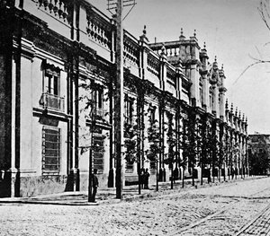 Het regeringspaleis, Santiago, 1911 door Unbekannt
