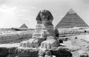 De Grote Sfinx van Gizeh, Egypte, mei 1949 door Unbekannt