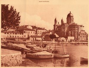 De haven en de kerk, Saint Raphael, 1930 door Unbekannt
