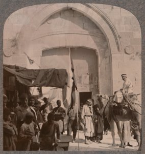 De Jaffa Poort gesloten, toont Naald van de Naald, Jeruzalem, ca. 1900 door Unbekannt