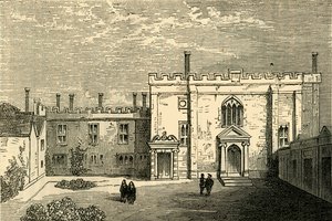 Het klooster van St. Jan van Jeruzalem, Clerkenwell - De kapel vanuit het zuiden