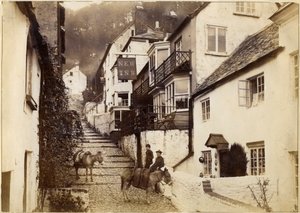 The New Inn en straat, Clovelly, Devon, eind 19e of begin 20e eeuw
