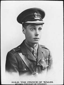 De Prins van Wales, toekomstige koning Edward VIII, 1910s door Unbekannt