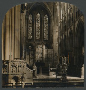 De preekstoel en het koor van de Truro-kathedraal, Engeland