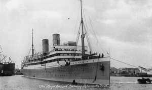 De Royal Edward die de Avonmouth-dok binnenkomt, 20e eeuw door Unbekannt