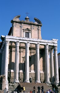 De Tempel van Antoninus en Faustina, Rome, 141 AD