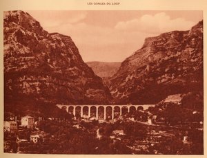 Het viaduct en de toegang tot de kloven, 1930