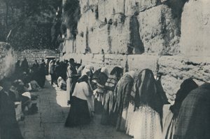 De Klaagmuur: De Dag van Rouw om de Verloren Stad van hun Voorouders, ca. 1935 door Unbekannt