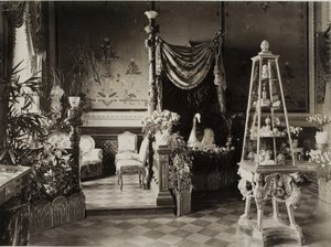 De tentoonstelling van de Fabergé-collectie van de Russische keizerlijke familie in het Dervis Mansion in St. Pete door Unbekannt