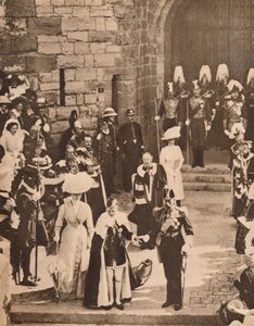 De investituur van de Prins van Wales in Caernarvon Castle, 13 juli 1911, 1935 door Unbekannt