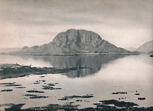 Het eiland Torghatten, 1914 door Unbekannt