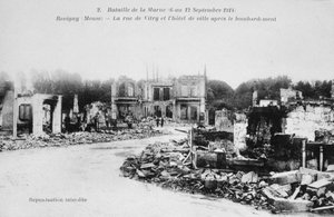 De ruïnes van Revigny, Frankrijk, Slag bij de Marne, Eerste Wereldoorlog, 1914 door Unbekannt