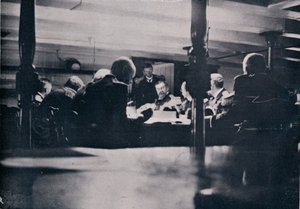 Het tafereel op de Victory tijdens de krijgsraad, 1906 door Unbekannt