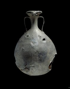 Tin-lood legering fles met deksel, XVIIIe Dynastie c1540 v.Chr.-c1292 v.Chr. door Unbekannt