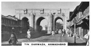 Tin Darwaza, Ahmadabad, Gujarat, India, ca. 1925 door Unbekannt
