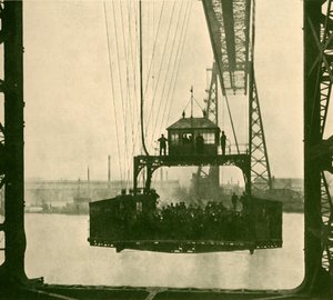 Reiswagen, Transporterbrug, Middlesborough, ca. 1930 door Unbekannt