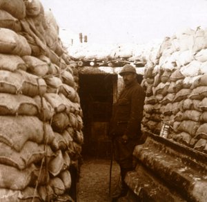 Loopgraven in Champagne, Noord-Frankrijk, ca. 1914-ca. 1918