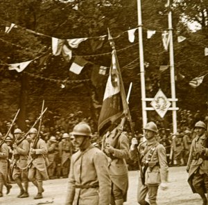 Overwinningsparade, 1918 door Unbekannt