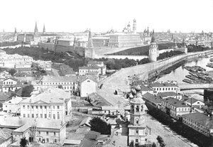 Uitzicht op de stad en het Kremlin, Moskou, Rusland, 1895 door Unbekannt