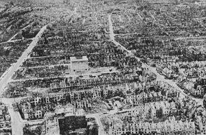 Wat Britse Bommenwerpers Deden in Bremen aan de Weser, 1945