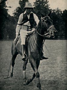 Winston Churchill Speelt Polo, 1920s, 1945 door Unbekannt