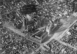 Ieper na Duitse bombardementen, Eerste Wereldoorlog, 1914-1918, ca. 1920