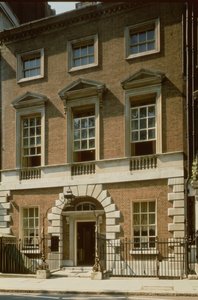 Ingang van No. 44 Berkeley Square, Londen