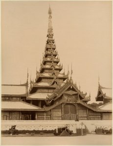 De Myei-nan of Hoofdaudiencezaal in het paleis van Mandalay, Birma, eind 19e eeuw (albumineprint) door Unbekannt Unbekannt