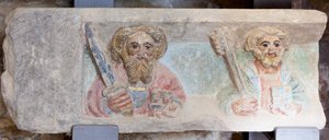 Altaarstuk. polychroom steen. Tweede helft 14e eeuw. Oorsprong voormalige parochiekerk van Torre de Rialb. Detail. Onderste register. Linker paneel. De evangelisten Paulus en Petrus.