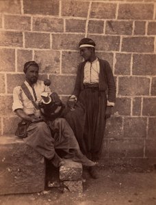 Beiroet limonadeverkopers. Fotografie door Charles Lallemand (1826-1904) in "Syria, costumes, voyages and landscapes". 1865. door Unbekannter Künstler