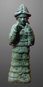 Bronzen beeldje van beschermgodin LAMA